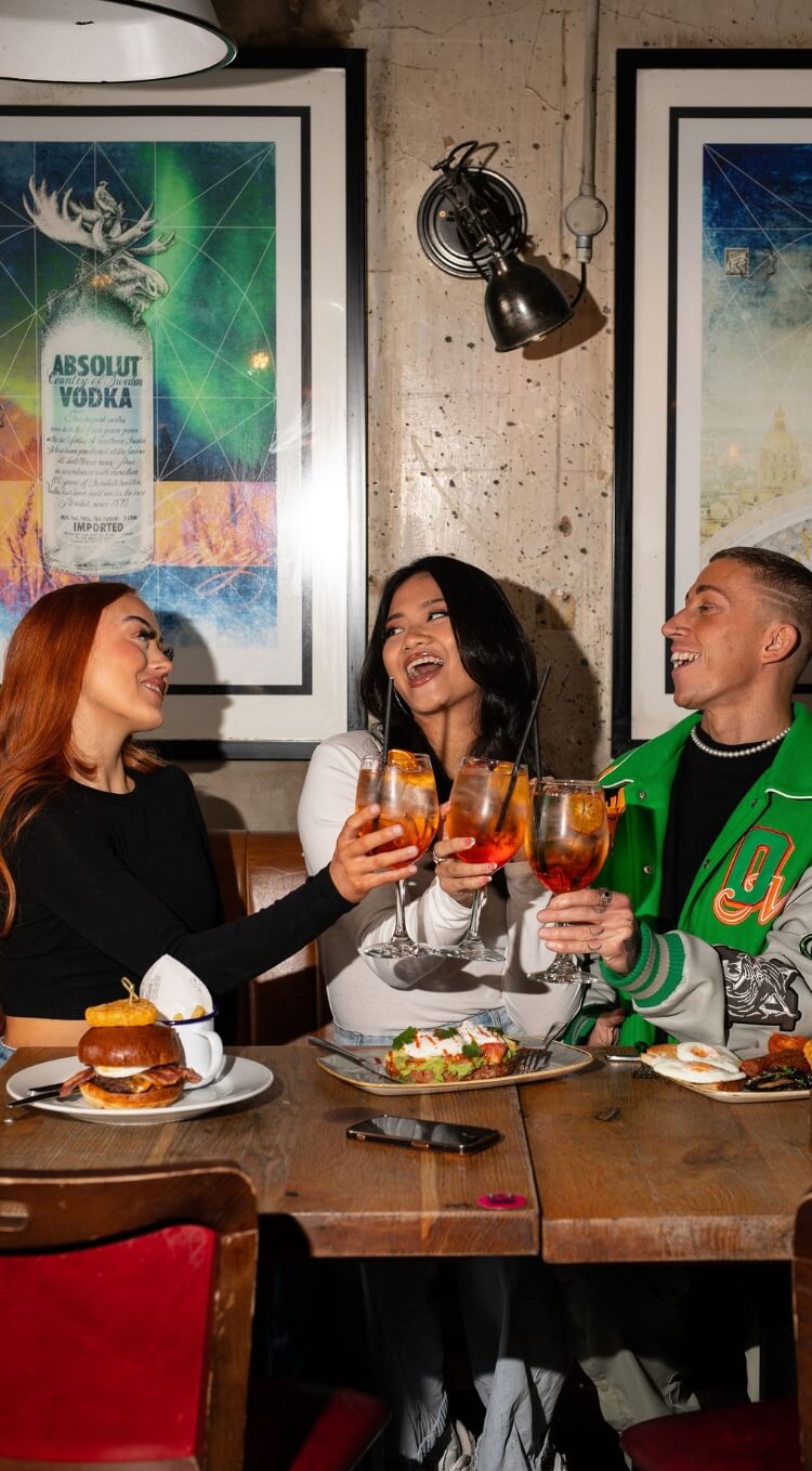 bottomless-brunch-in-liverpool-book-brunch-at-revolution-liverpool