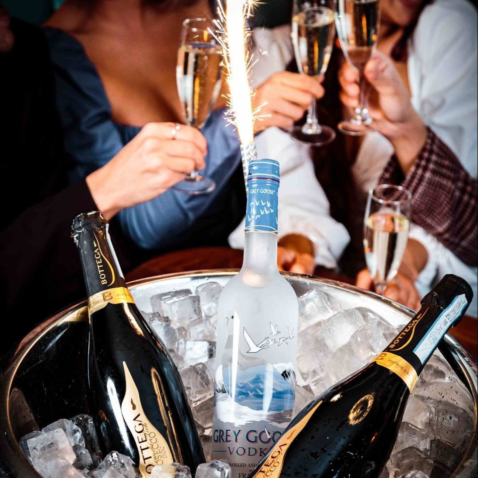 Booths & Drinks Packages